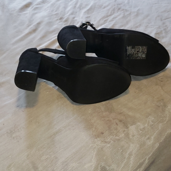 H & M shoes - Picture 5 of 5